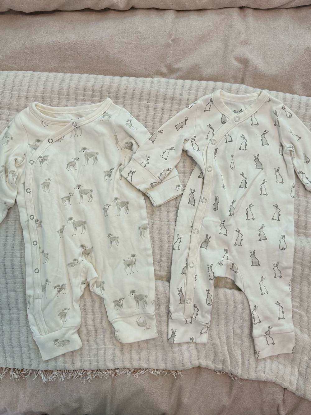 Pehr Neutral Lamb & Bunny Cotton Baby One-Piece - Cream